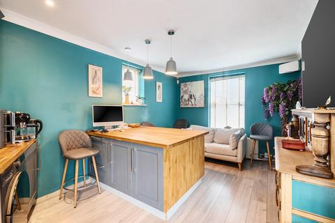 205 Wrythe Lane, Carshalton, SM5 1TZ