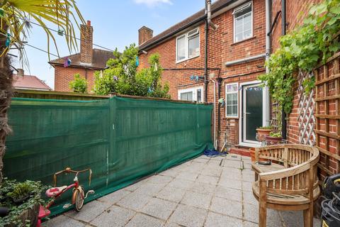 205 Wrythe Lane, Carshalton, SM5 1TZ
