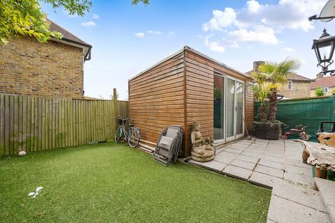 205 Wrythe Lane, Carshalton, SM5 1TZ