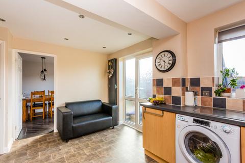 17 Balham Close, Rushden, NN10 9JL
