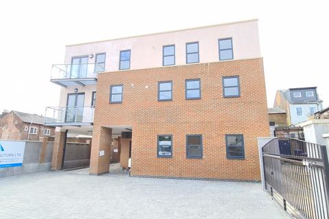 1 bedroom flat to rent, High Street South, Dunstable, LU6