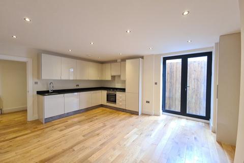 1 bedroom flat to rent, High Street South, Dunstable, LU6