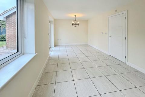 15 Centenary Fields, Bramley, Tadley, RG26 5GU