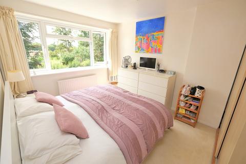 5 Crown Close, Orpington, BR6 6JP
