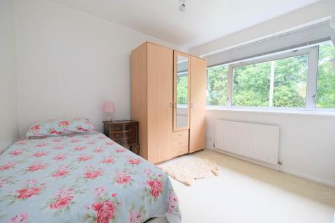 5 Crown Close, Orpington, BR6 6JP