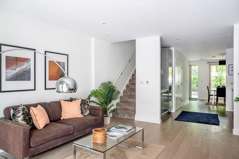 3 bedroom maisonette for sale, Victory Place, Elephant & Castle SE17