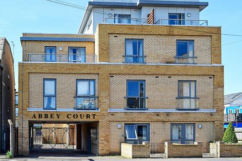 1 bedroom flat to rent, Abbey Court, Cambridge CB1