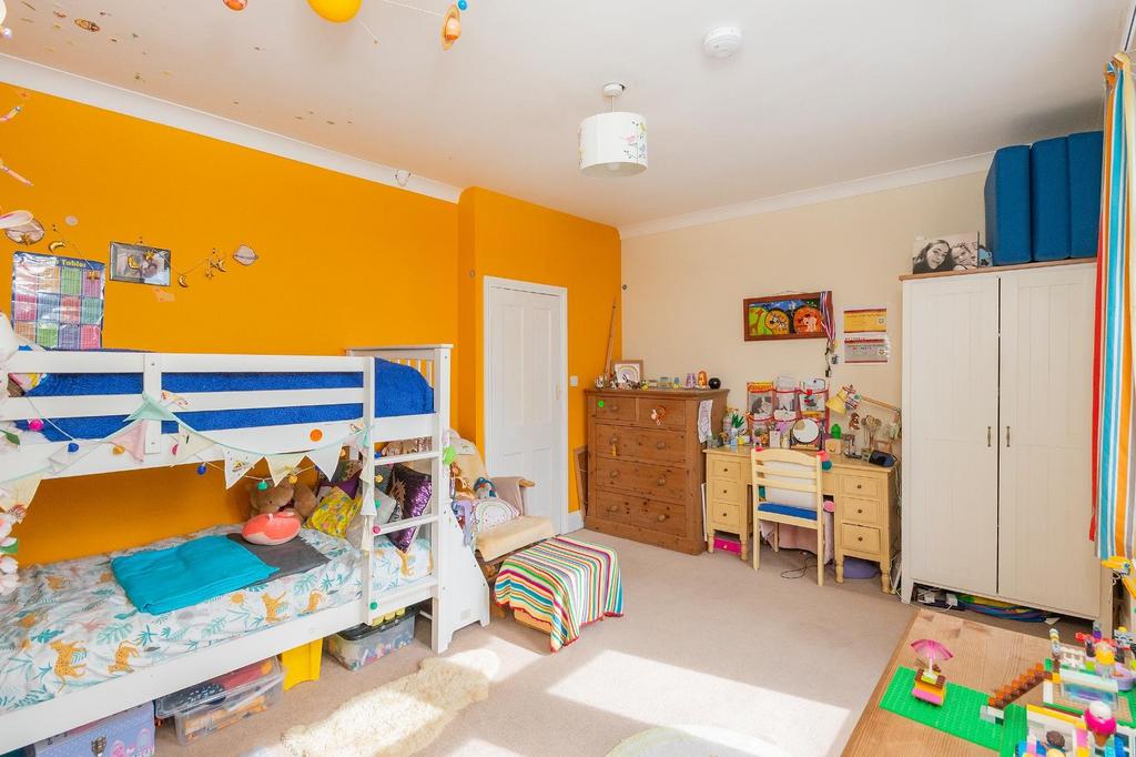 8 D6 RWH - Bedroom D.jpg