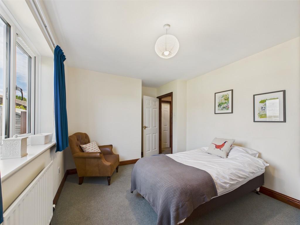 Cam04092 g0 pr0068 still013