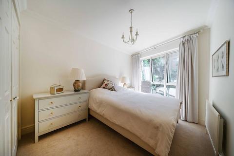 Flat 16, Ormond House Medway Street, London, SW1P 2TB