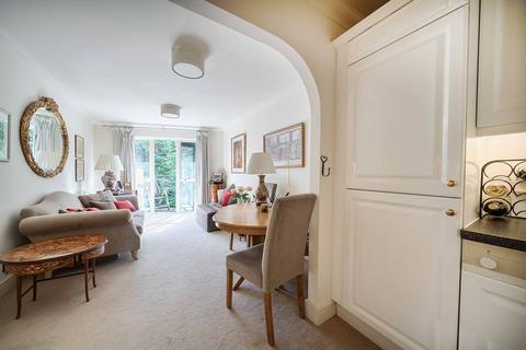 Flat 16, Ormond House Medway Street, London, SW1P 2TB