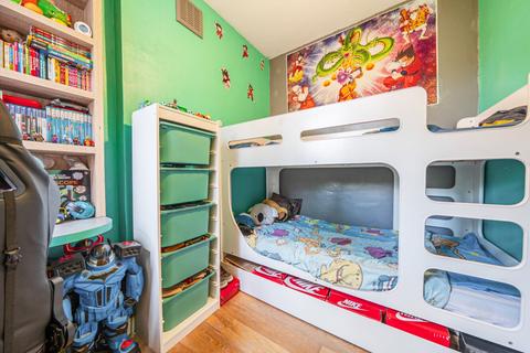 2 bedroom flat for sale, Ladywell Road, Ladywell, London, SE13