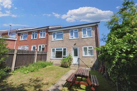 4 bedroom end of terrace house for sale, Lawson Way, Sheringham