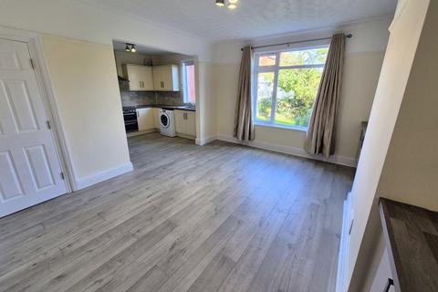 5 bedroom semi-detached house for sale, St. Annes Road, Leeds