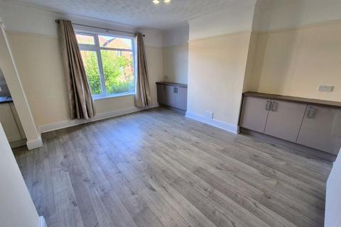 5 bedroom semi-detached house for sale, St. Annes Road, Leeds