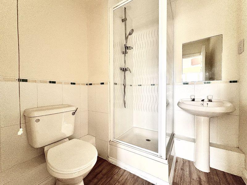 Ensuite shower room