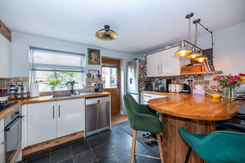 Kitchen/dining area