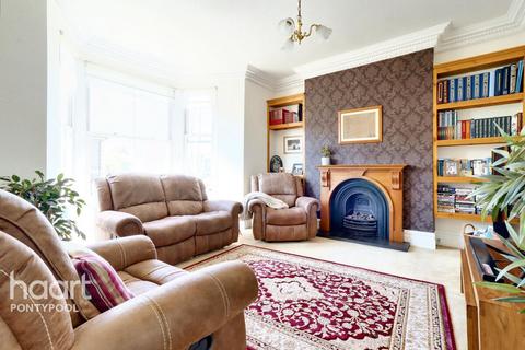 3 bedroom end of terrace house for sale, Cwmavon Road, Pontypool