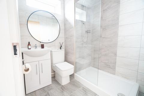undefined, Apt 204, Cambridge House, Cambridge House M15