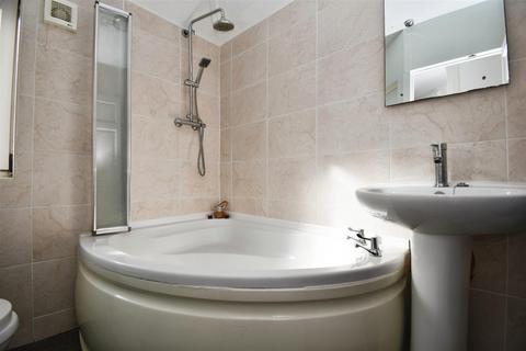 193 Brooklands Road, Hull, HU5 5AF