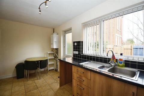 50 Ash Grove, Hull, HU5 1LU
