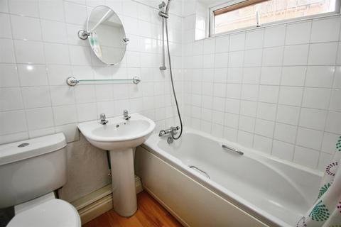 50 Ash Grove, Hull, HU5 1LU