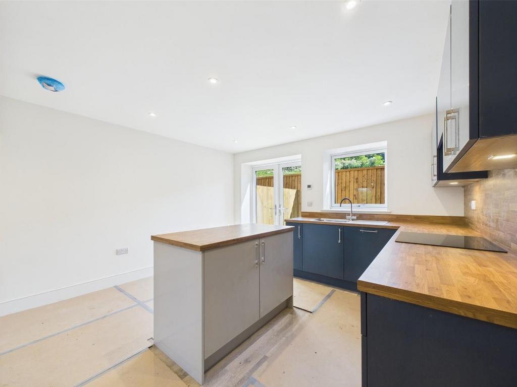 CAM03810 G0-PR0289-STILL010.jpg