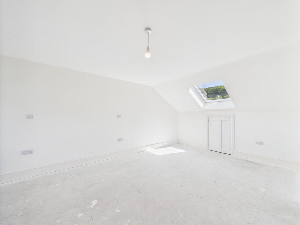 CAM03810 G0-PR0289-STILL022.jpg