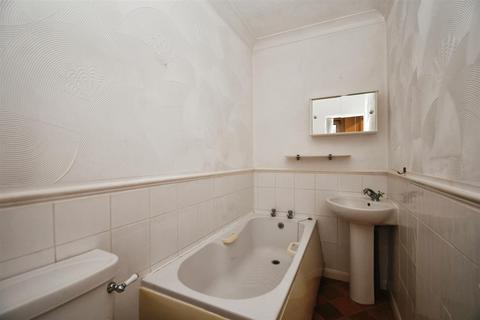 17 Woodgate Road, Hull, HU5 5AH