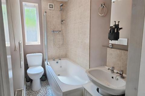 2 bedroom terraced house for sale, Cardigan Road, Hull