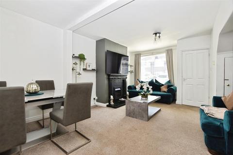 209 Brooklands Road, Hull, HU5 5AG
