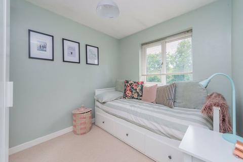 4 Helfa Bach, Chirk, Wrexham, LL14 5EQ