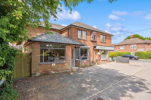 undefined, Main Road, High Wycombe HP14