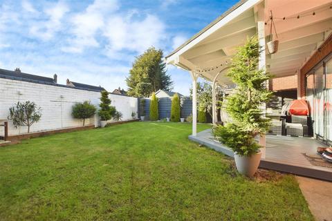 3 bedroom detached house for sale, St. Anthony's Close, Hull