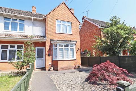 3 bedroom end of terrace house for sale, Cheddon Road, Taunton TA2