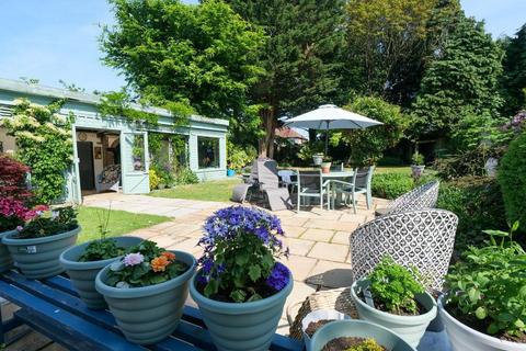 2 bedroom bungalow for sale, Bare Lane, Morecambe, LA4 6RU
