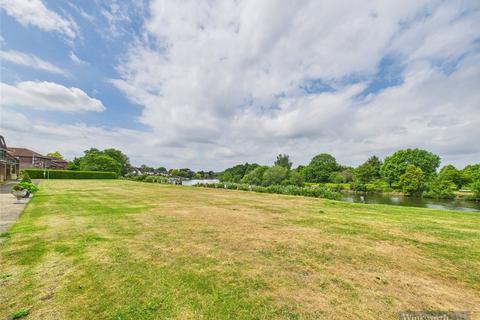 37 Ditton Reach, Thames Ditton, KT7 0XB