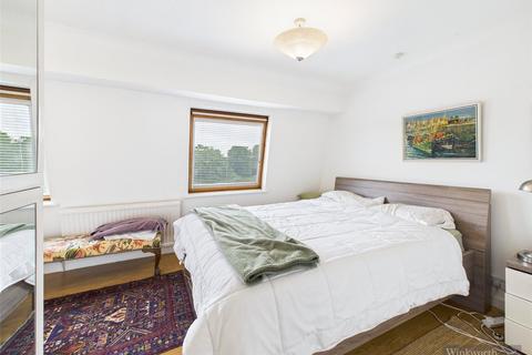 37 Ditton Reach, Thames Ditton, KT7 0XB
