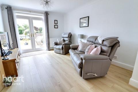 101 The Grove, Doncaster, DN2 5SF