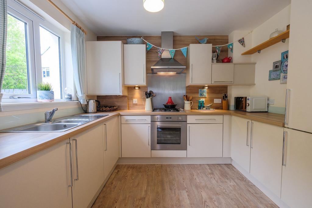 Fitted kitchen