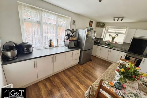 3 bedroom semi-detached house for sale, Consort Crescent, Brierley Hill