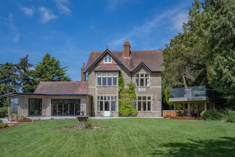 undefined, Harcourt Road, Malvern, Worcestershire. WR14