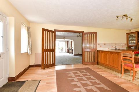 4 bedroom detached house for sale, Scrapsgate Road, Sheerness ME12