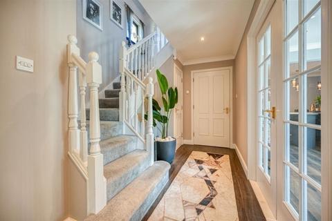 13 Wards Drive, Muir Of Ord, IV6 7PX