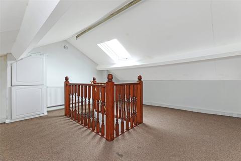 128 Agbrigg Road, Wakefield, WF1 5BL