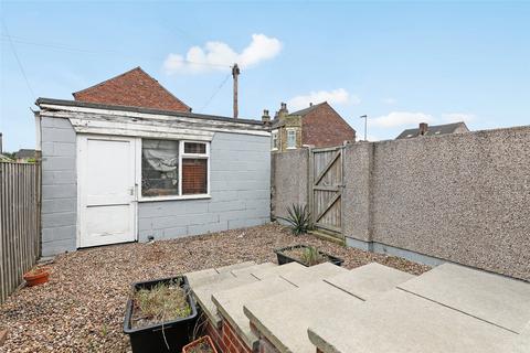 128 Agbrigg Road, Wakefield, WF1 5BL