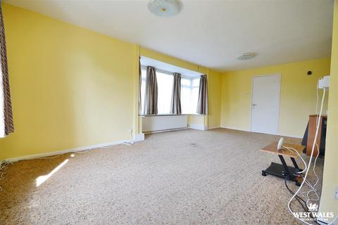 undefined, Bunkers Hill, Milford Haven