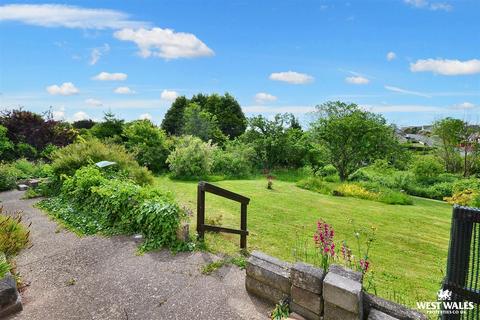 undefined, Bunkers Hill, Milford Haven