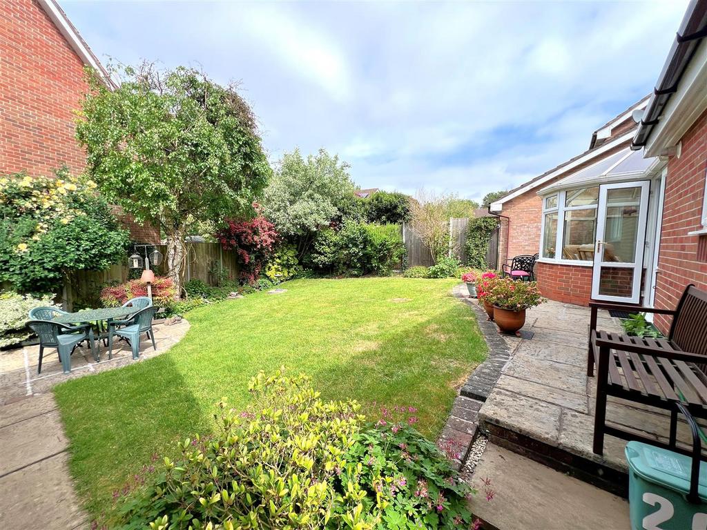 Garden 2.jpg
