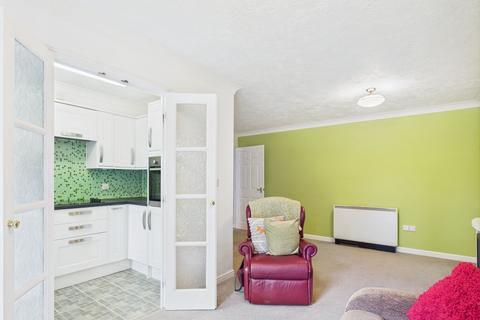 1 bedroom ground floor flat for sale, The Views, George Street, Huntingdon.